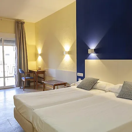 Caribe Hotel 3*